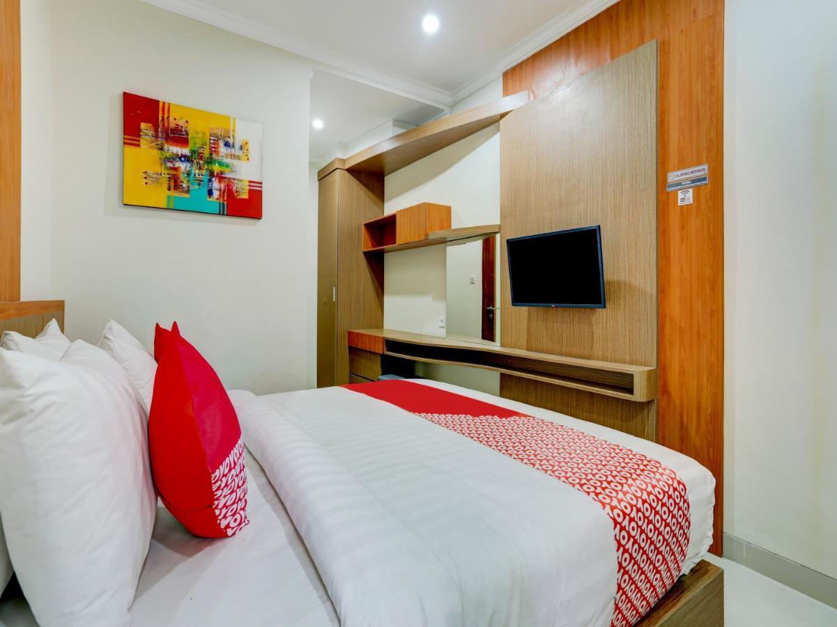 Super Oyo Capital O 90291 Vin Stay Petanu Pesanggaran Екстериор снимка